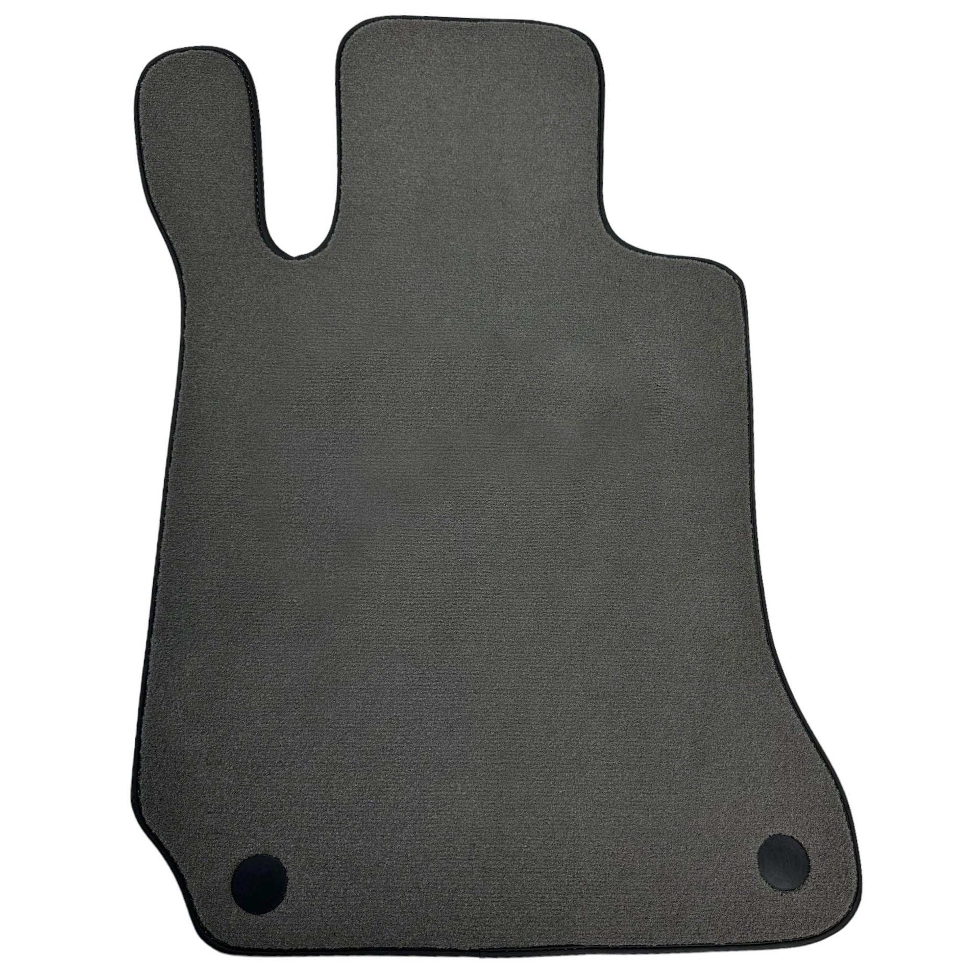 Grey Floor Mats For Mercedes-Benz C-Class W204 (2007-2014) - AutoWin