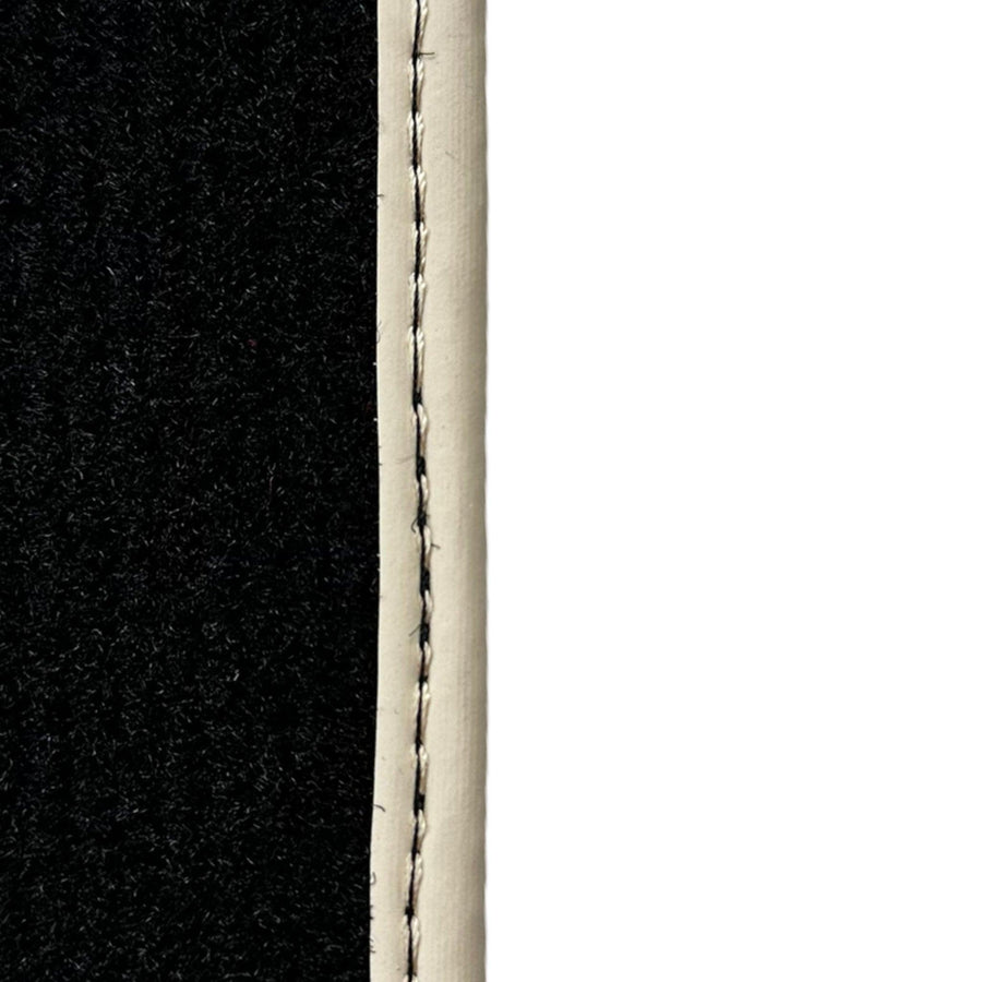 Black Floor Mats For Mercedes Benz C-Class W203 (2000-2007) - AutoWin