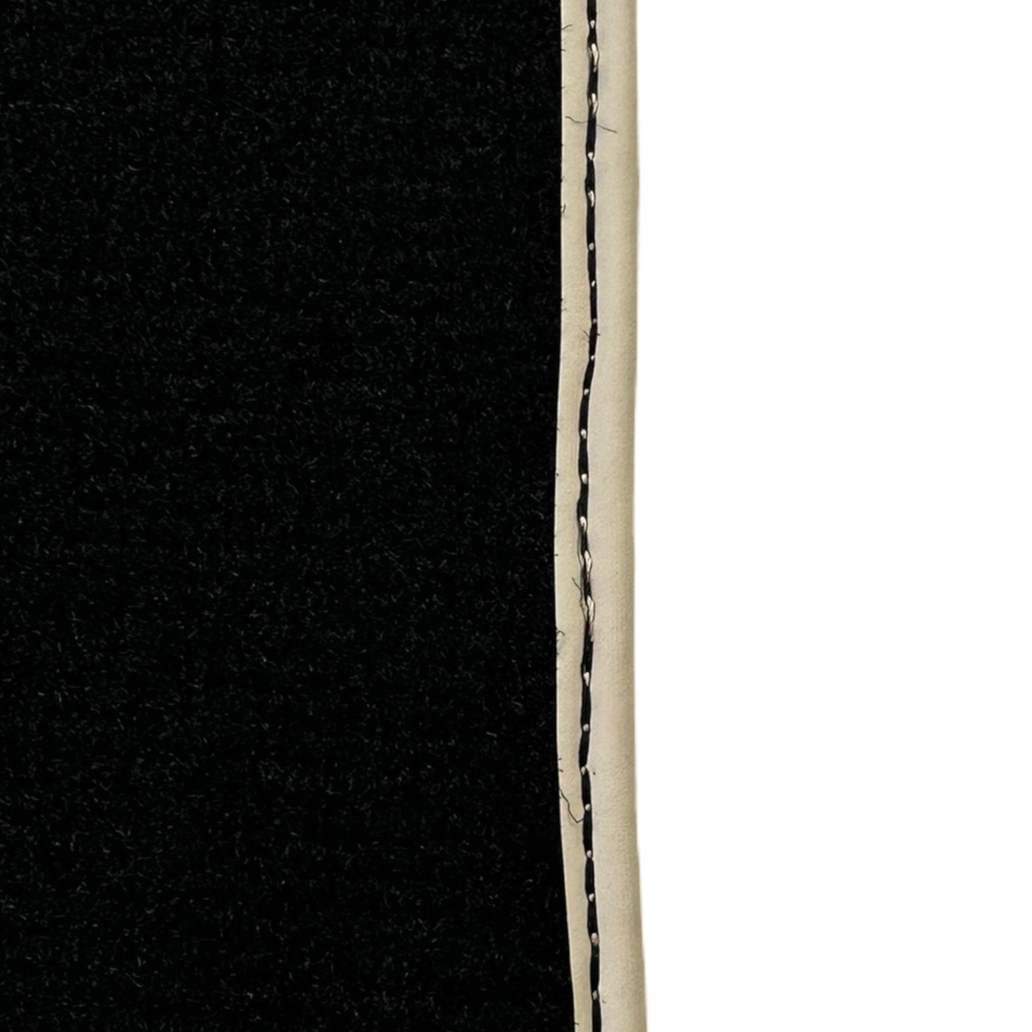 Black Floor Mats For Mercedes-Benz C-Class W204 (2007-2014) - AutoWin