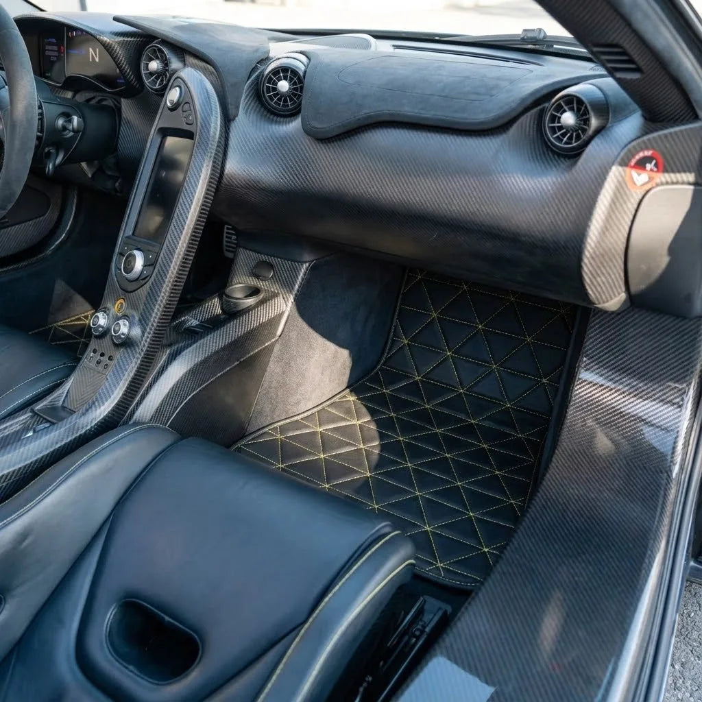 Interior look of floor mats for McLaren P1 (2013-2015)