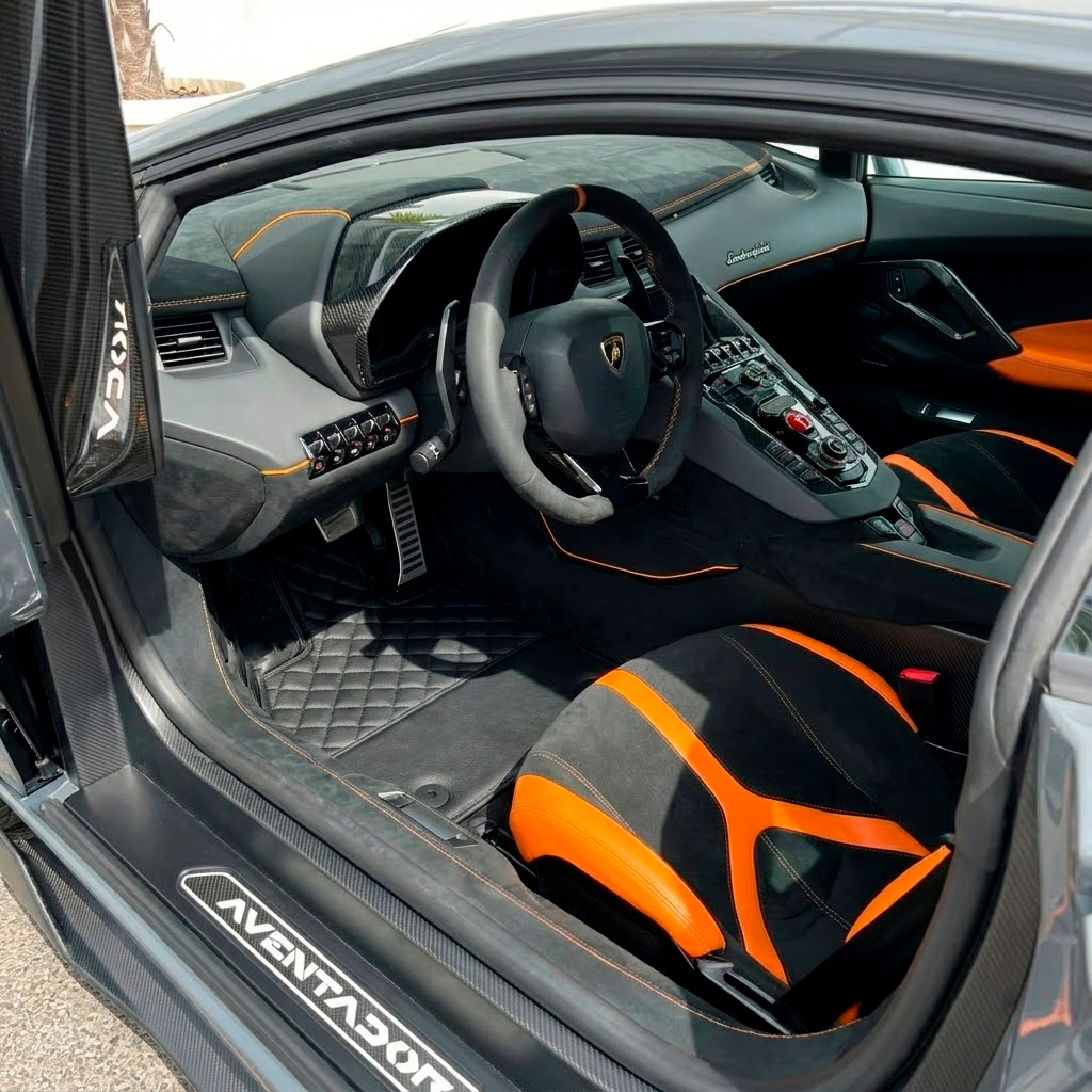 Interior look of floor mats for Lamborghini Aventador | Black Stitching