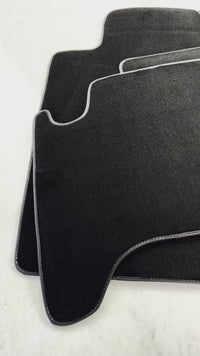 Black Floor Mats For Toyota Land Cruiser 120 (2002-2009)