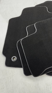 Black Floor Mats For Toyota RAV4 (2013-2018)