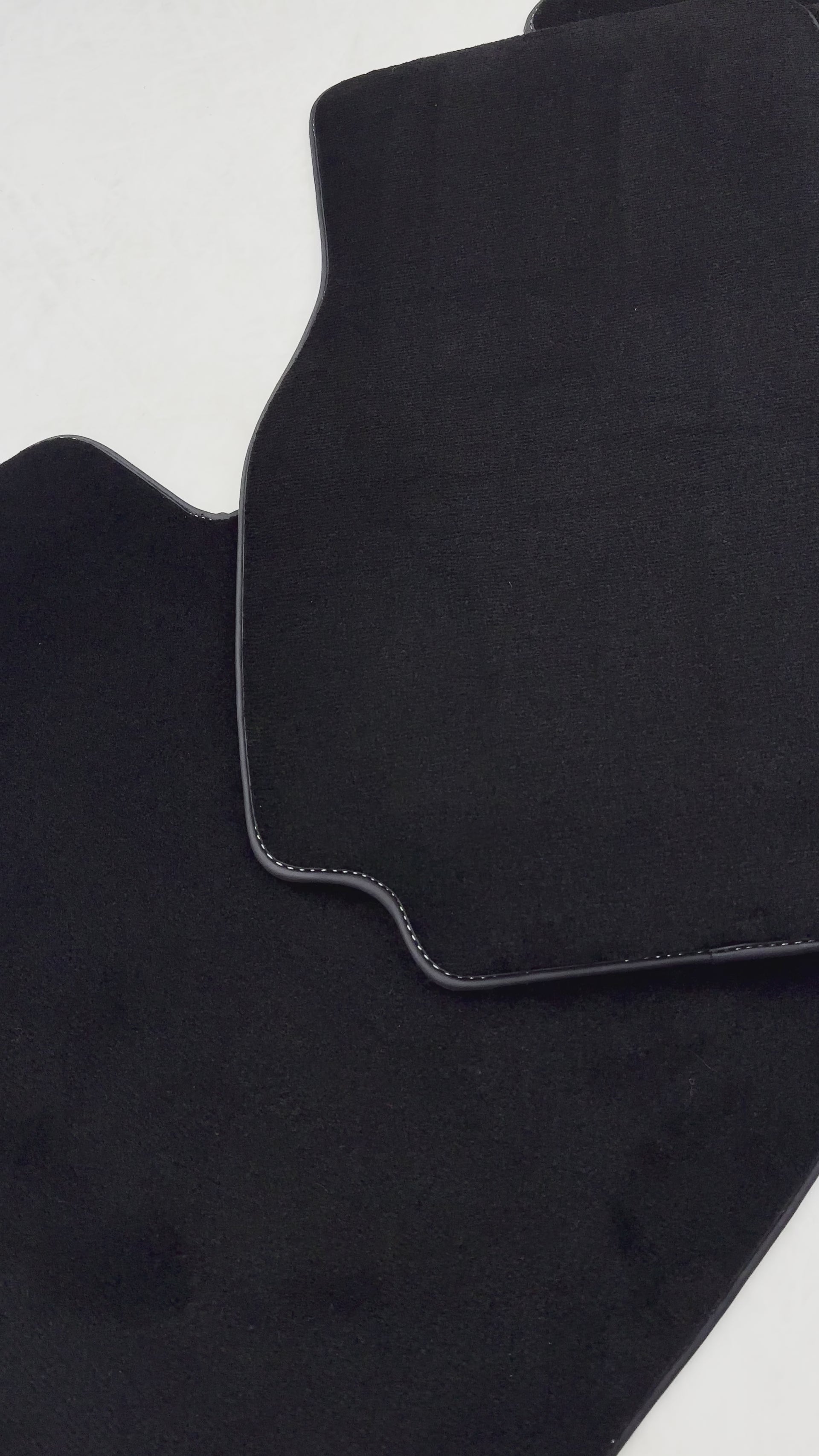 Black Floor Mats For Nissan Patrol (1988-1998) - AutoWin