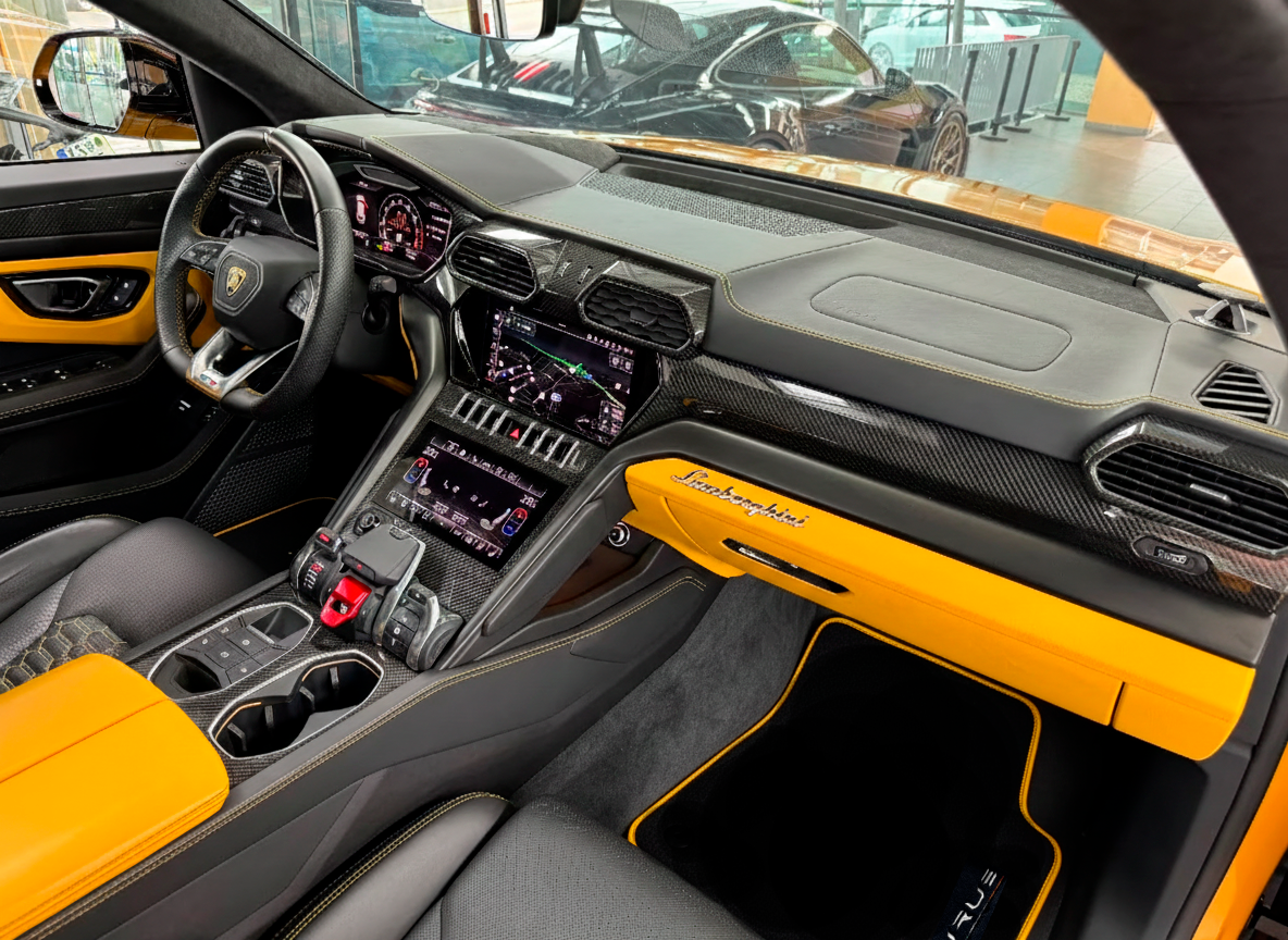Floor Mats For Lamborghini Urus Black Tailored Orange Edition - AutoWin.EU