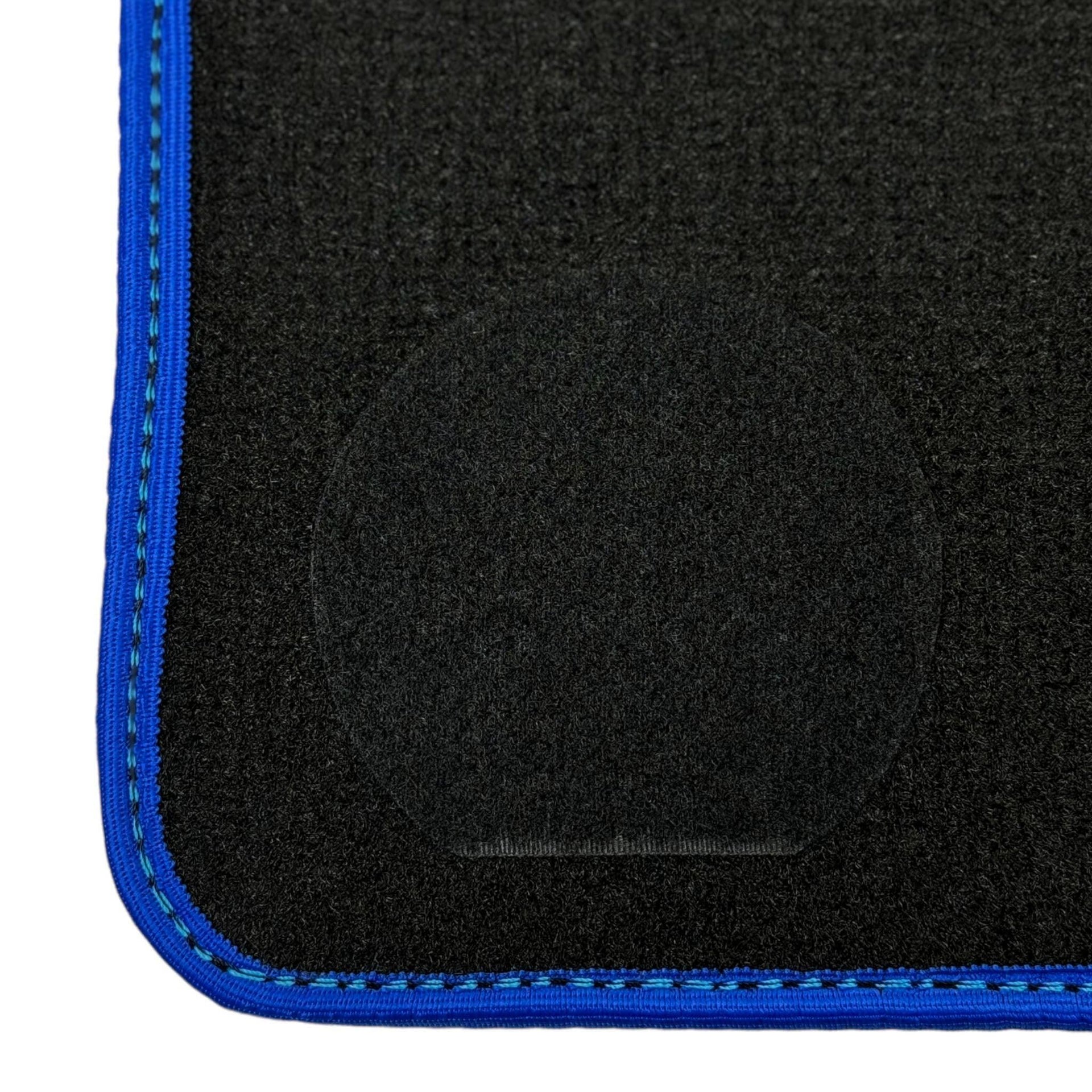 Black Floor Mats For BMW 5 Series E39 | Blue Trim - AutoWin