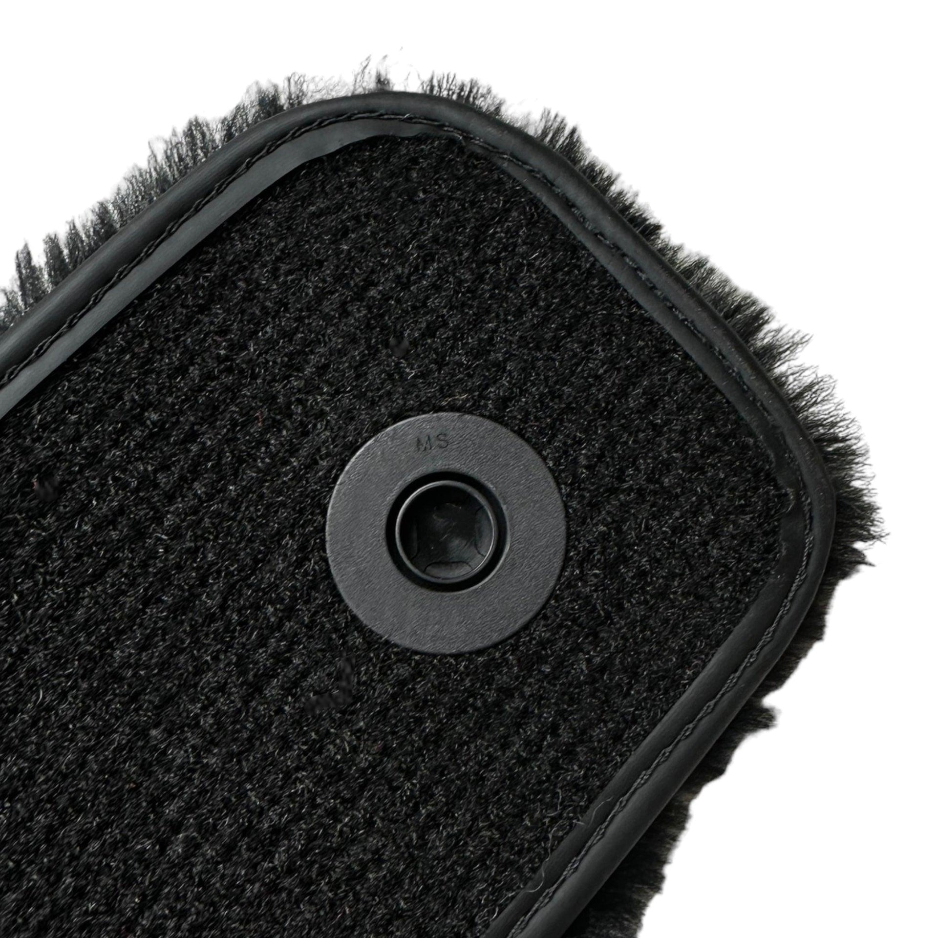 Black Sheepskin Floor Mats For Mercedes Benz R-Class V251 (2005-2013) Long Wheelbase | ER56 Design - AutoWin