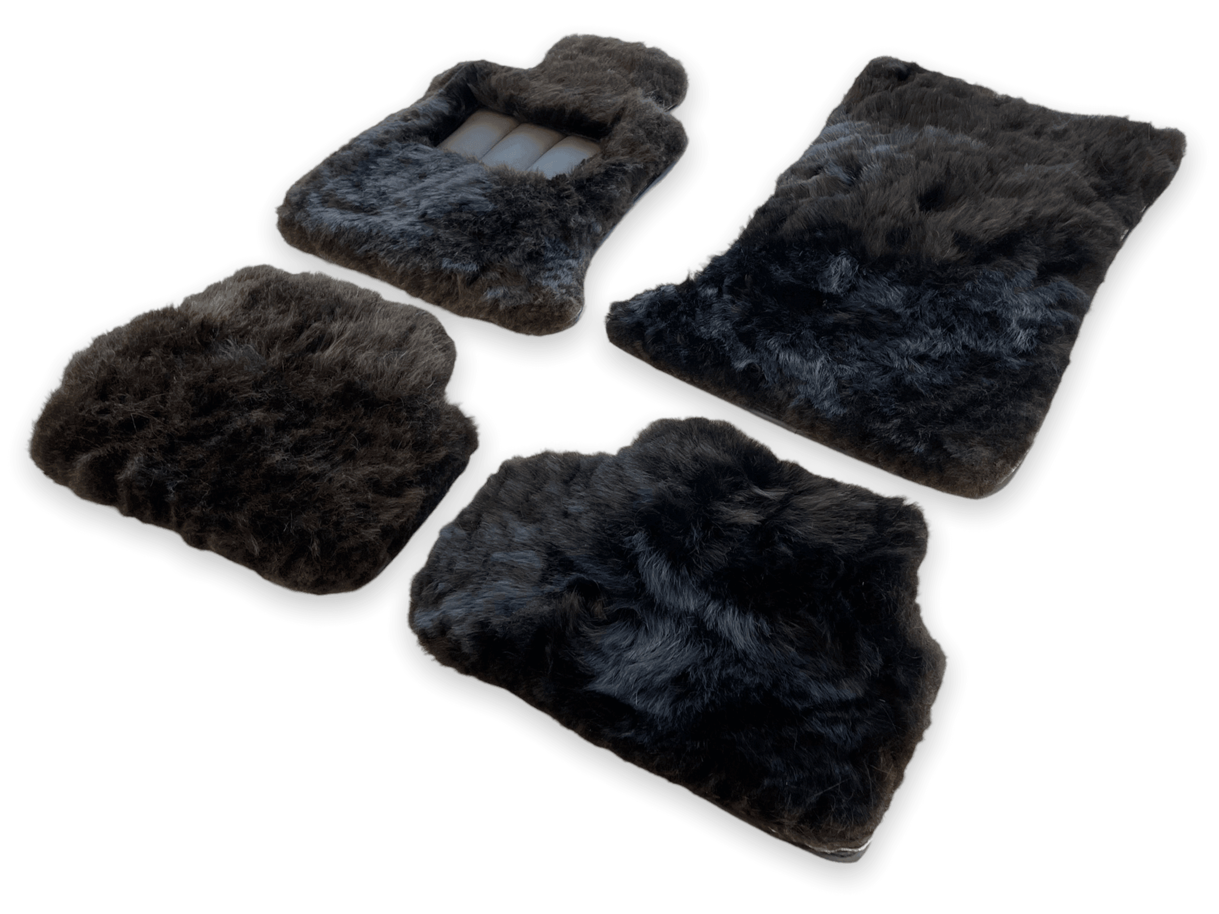 Genuine Sheepskin Floor Mats Rolls Royce Wraith 2013–2023 Er56 Design - AutoWin