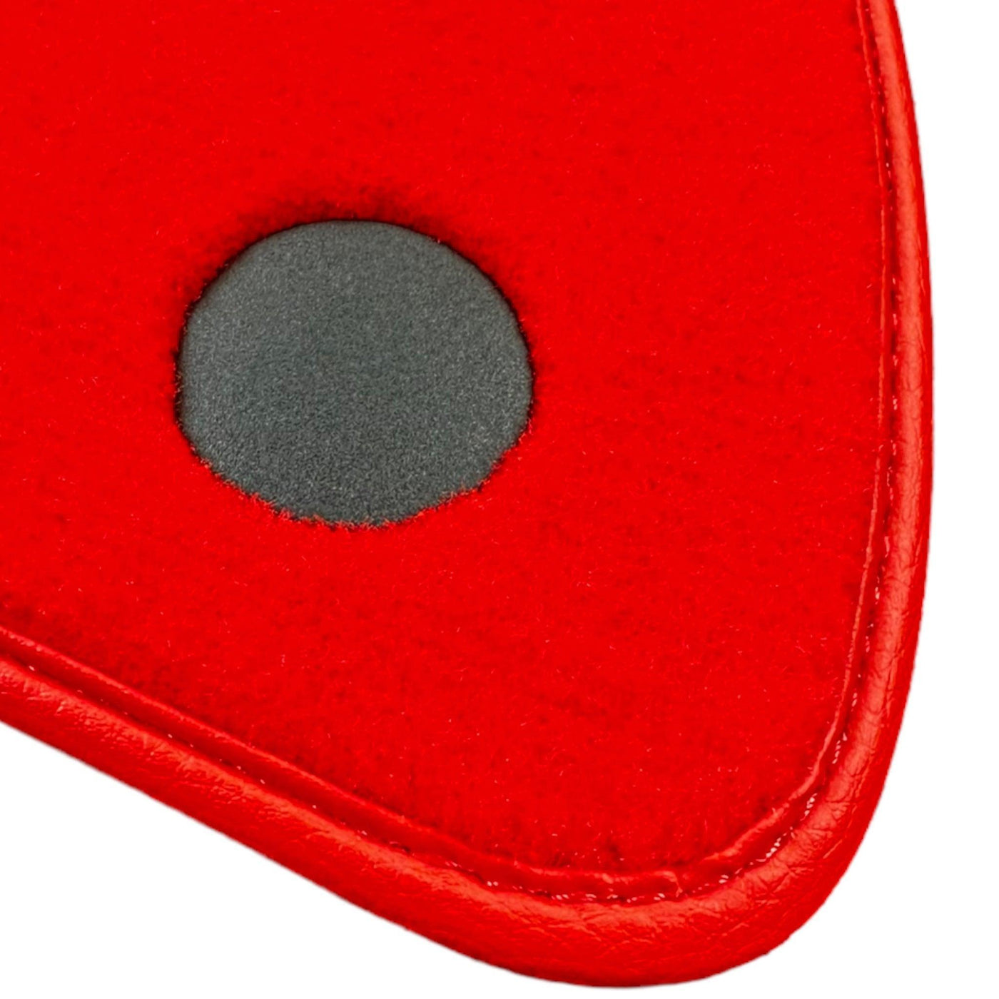 Red Floor Mats For Mercedes Benz S-Class W126 (1979-1991) | Limited Edition - AutoWin