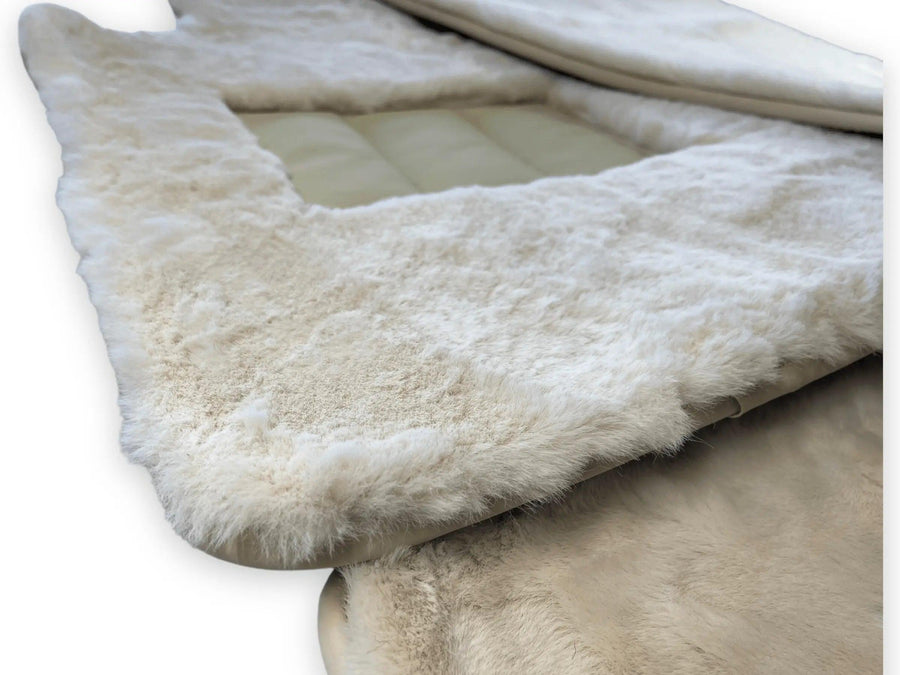 White Sheepskin Floor Mats For Bentley Flying Spur (2013-2019) Er56 Design Brand - AutoWin